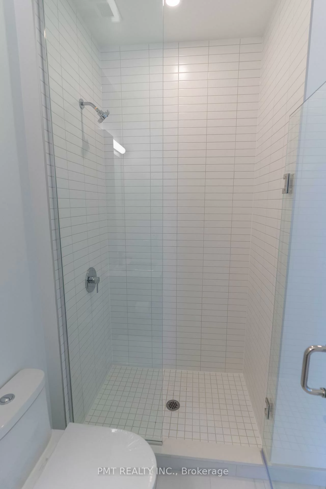 86, Dundas, Cooksville, Mississauga