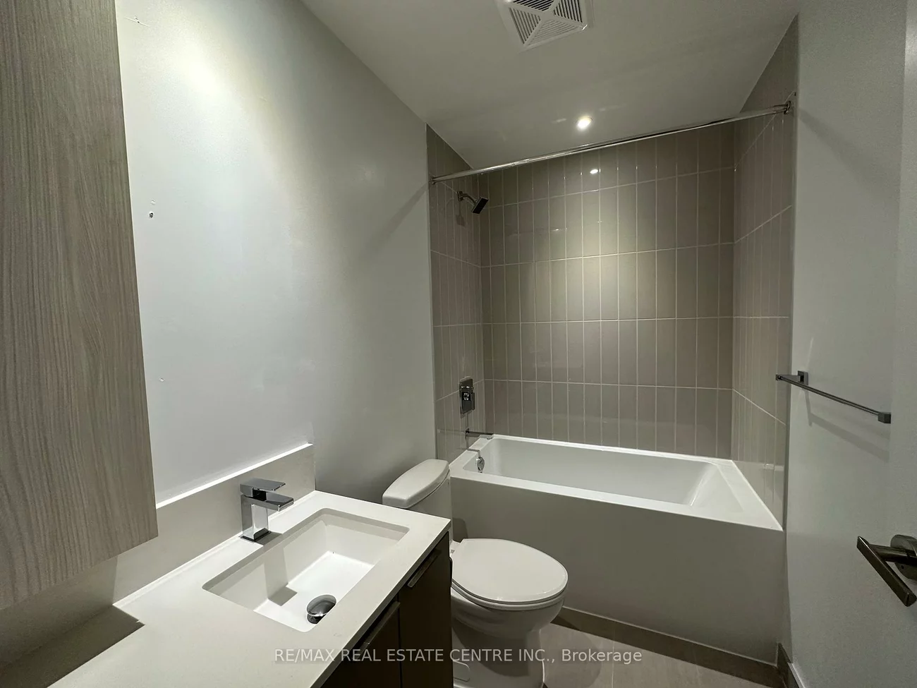 3900, Confederation, City Centre, Mississauga