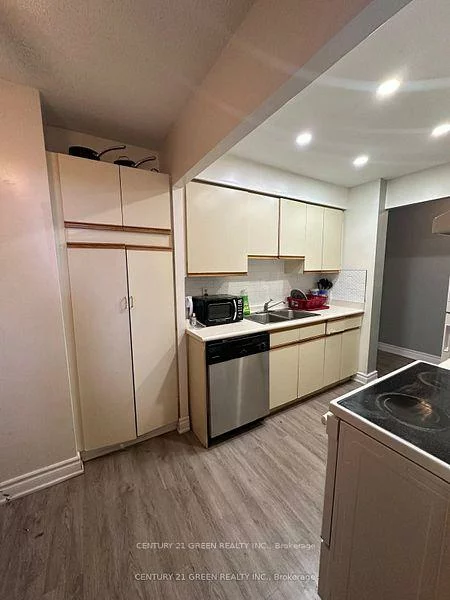 2556, Argyle, Cooksville, Mississauga