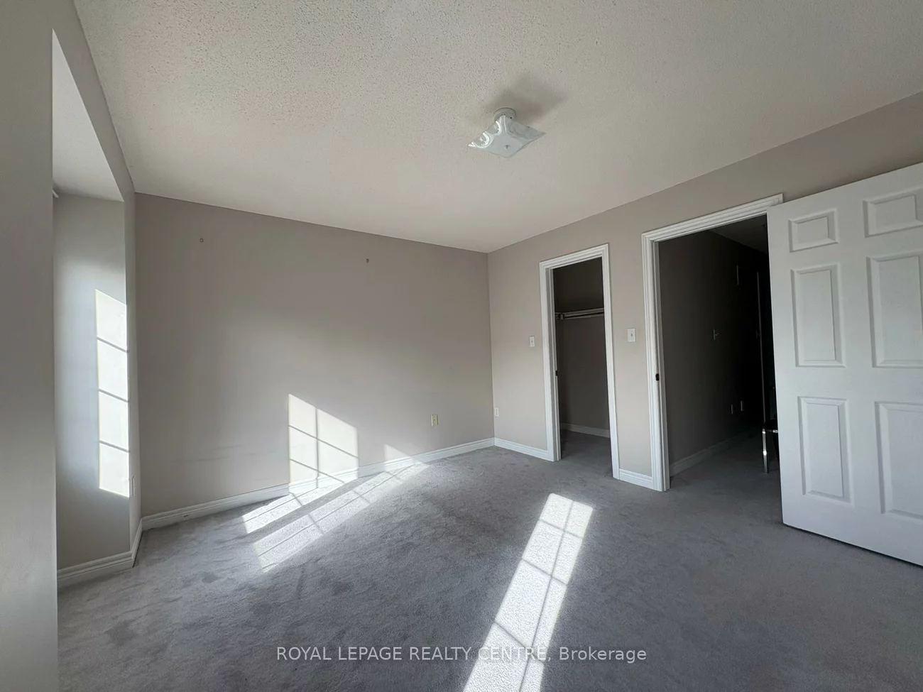 1128, Dundas, Erindale, Mississauga