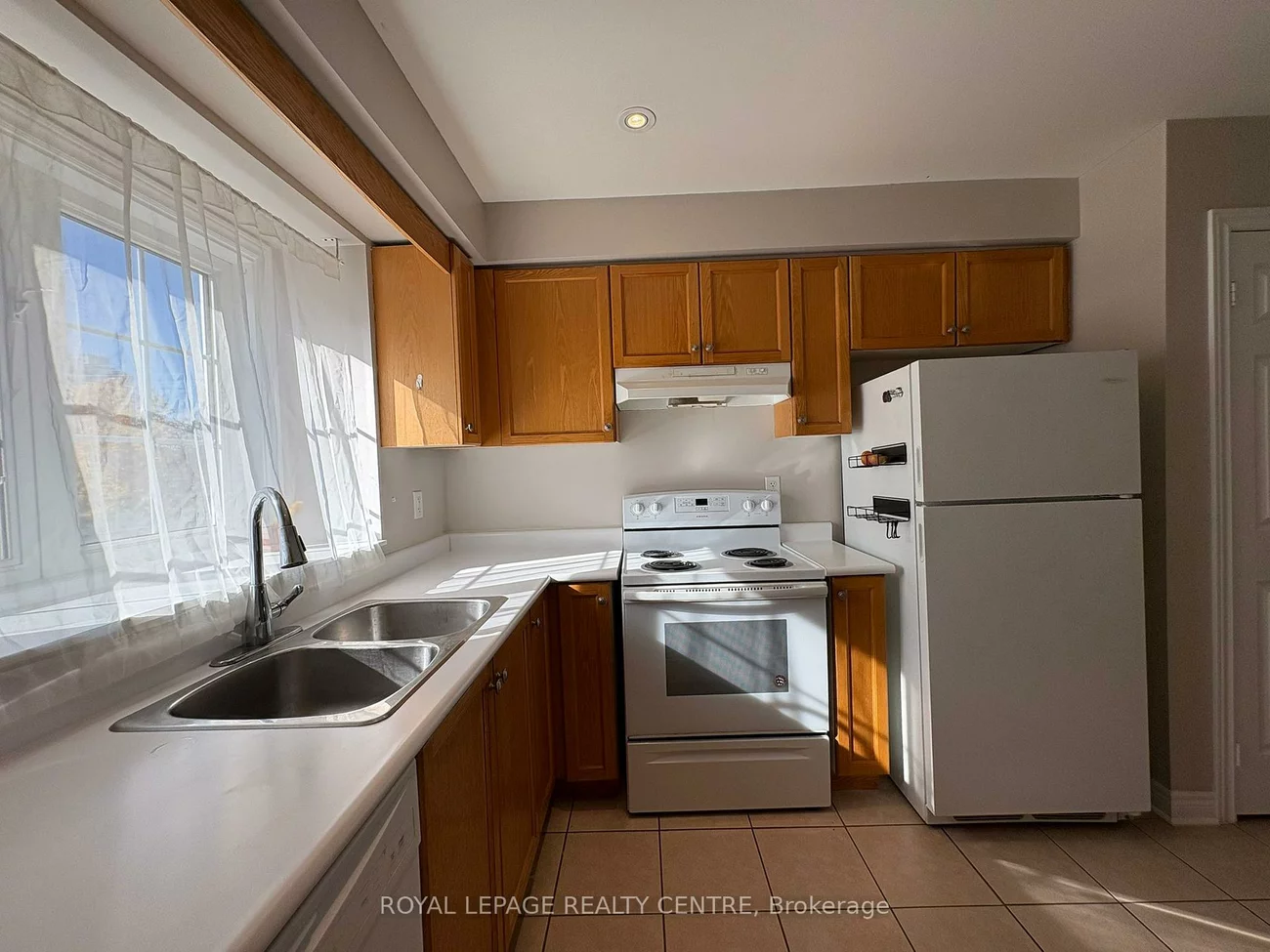 1128, Dundas, Erindale, Mississauga