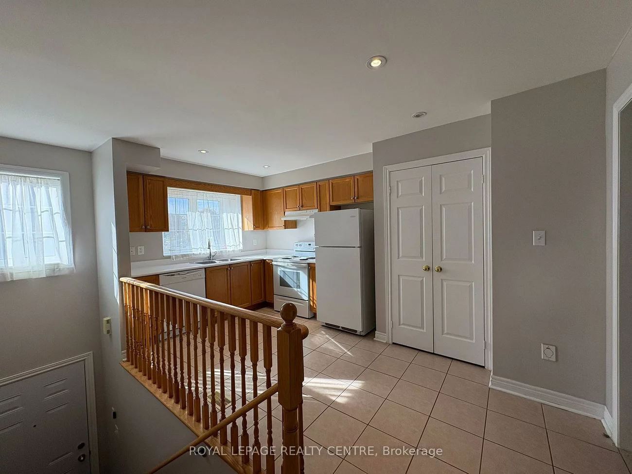 1128, Dundas, Erindale, Mississauga