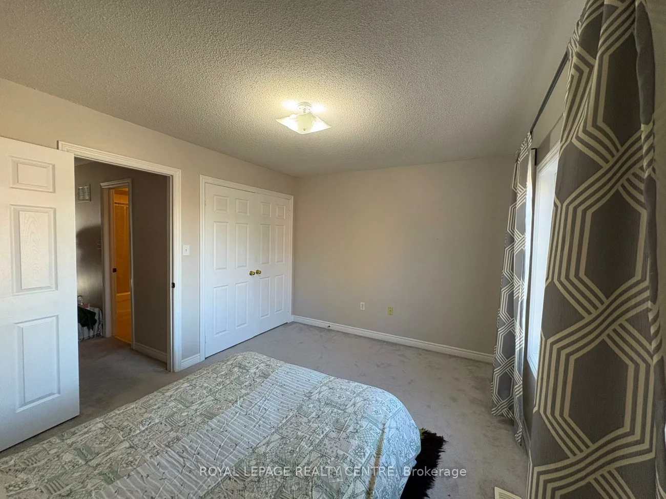 1128, Dundas, Erindale, Mississauga