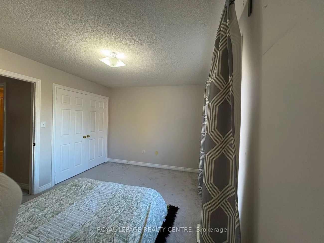 1128, Dundas, Erindale, Mississauga