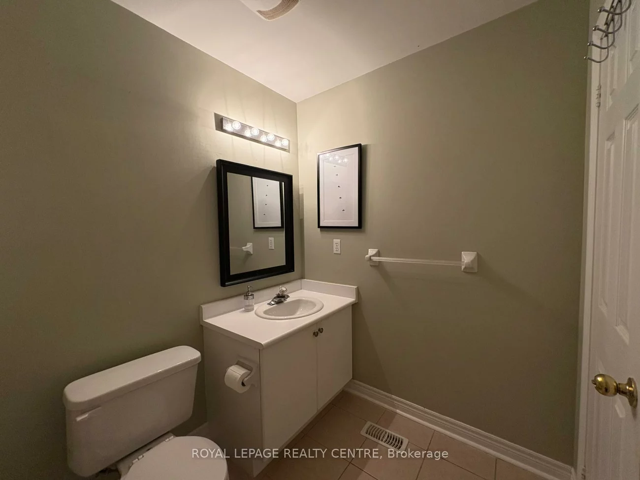 1128, Dundas, Erindale, Mississauga