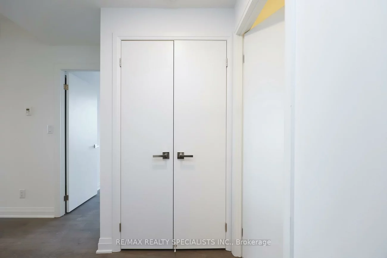 4015, The Exchange ||, City Centre, Mississauga