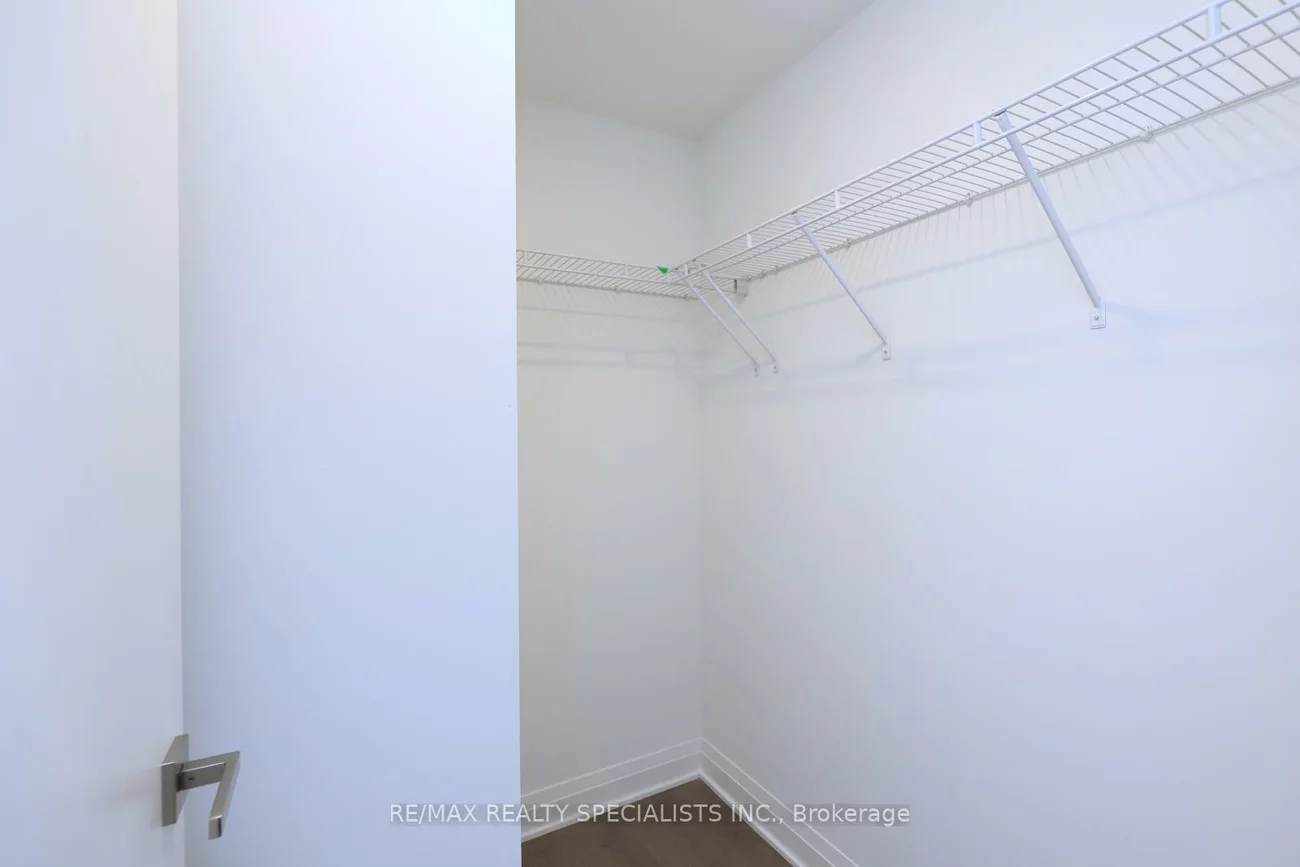 4015, The Exchange ||, City Centre, Mississauga