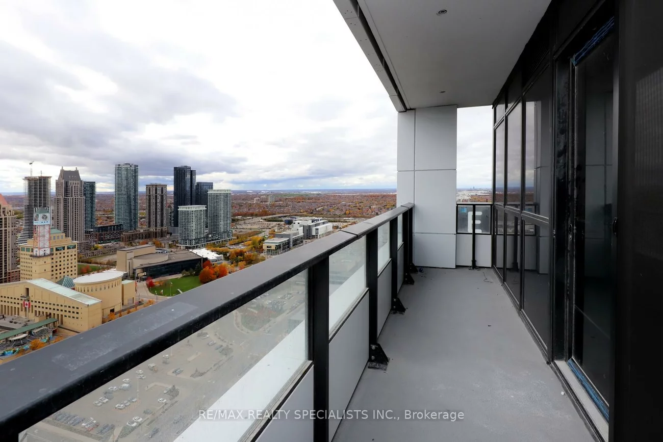 4015, The Exchange ||, City Centre, Mississauga