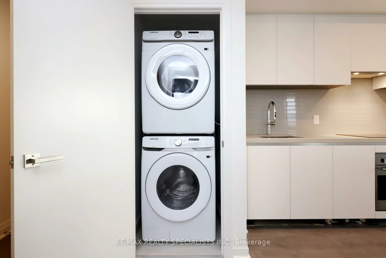 4015, The Exchange ||, City Centre, Mississauga