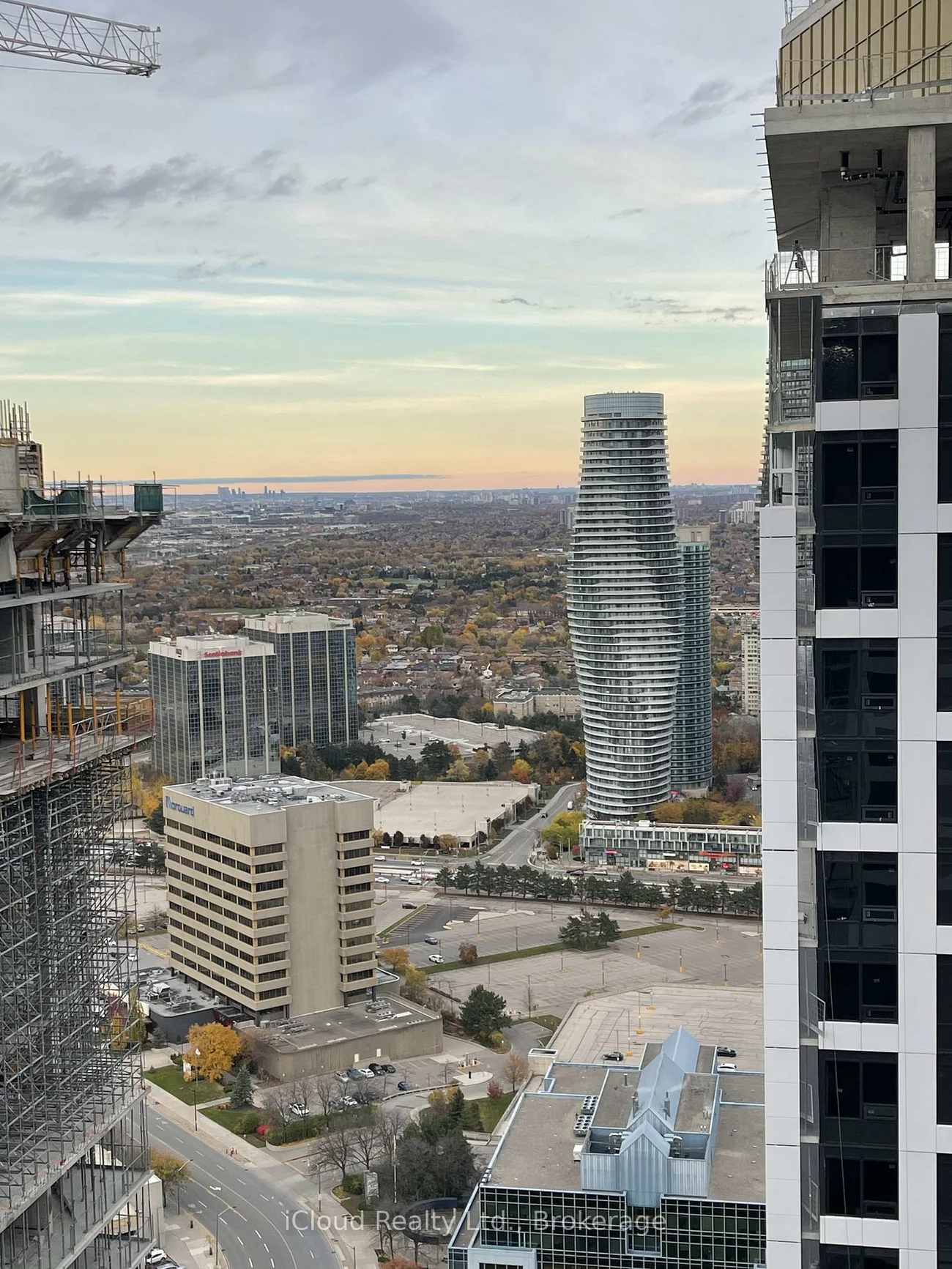 4015, The Exchange, City Centre, Mississauga