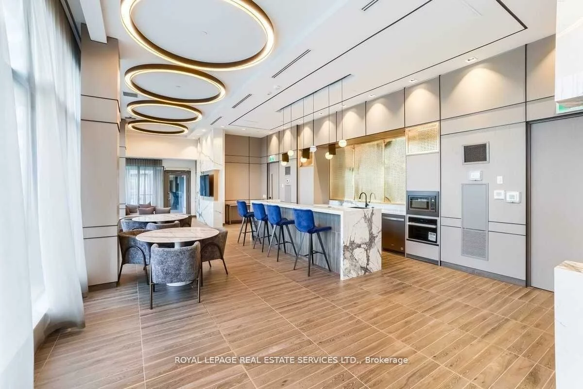 4675, Metcalfe, Central Erin Mills, Mississauga