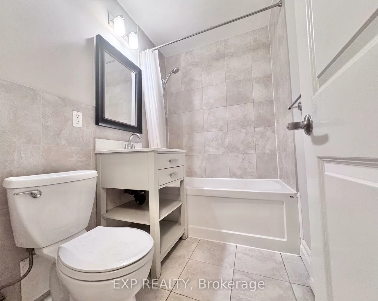 25, Paisley, Cooksville, Mississauga