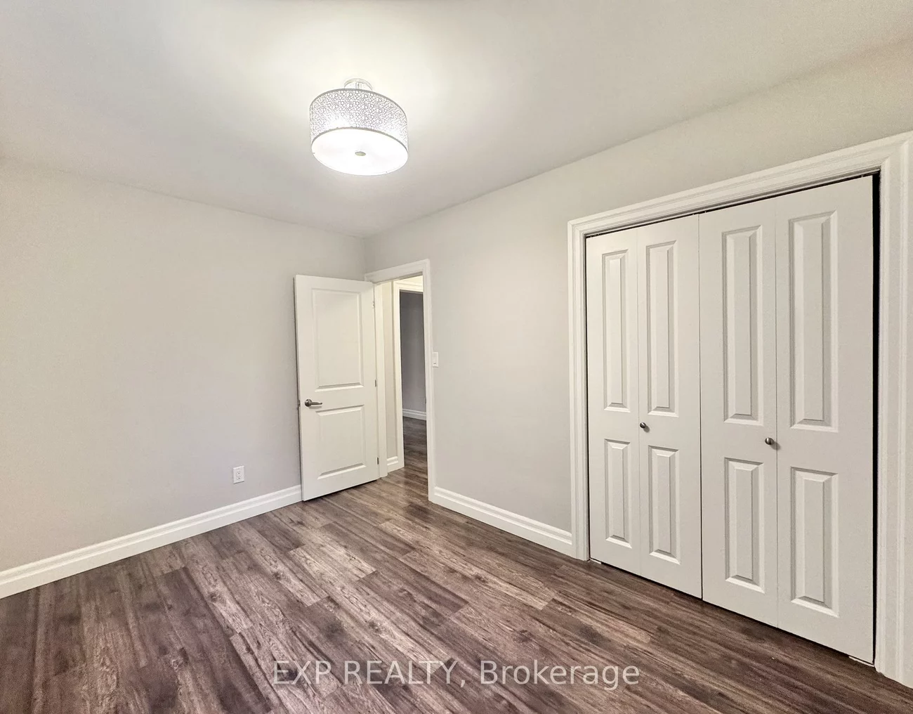 25, Paisley, Cooksville, Mississauga