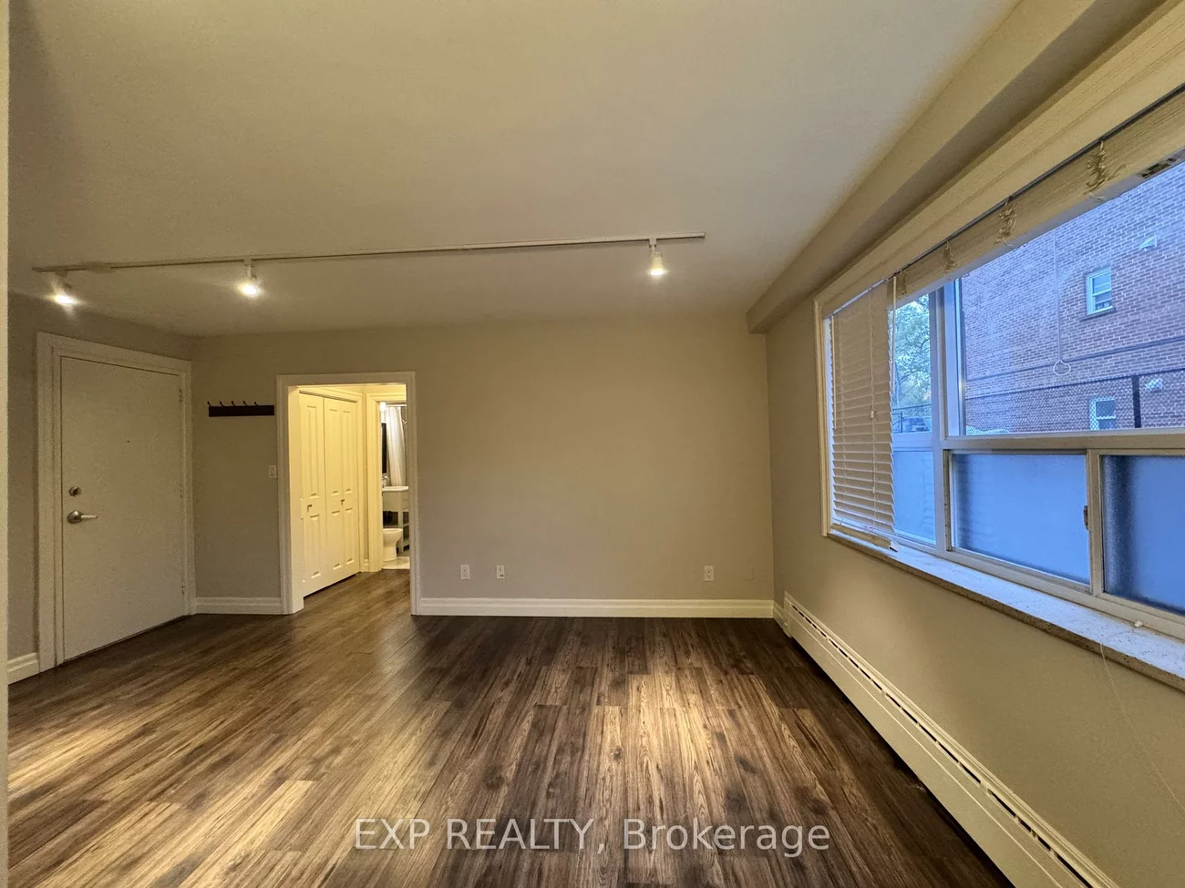 25, Paisley, Cooksville, Mississauga