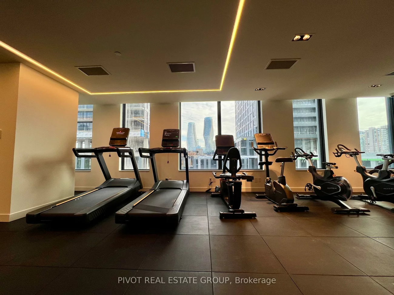 4015, The Exchange, City Centre, Mississauga