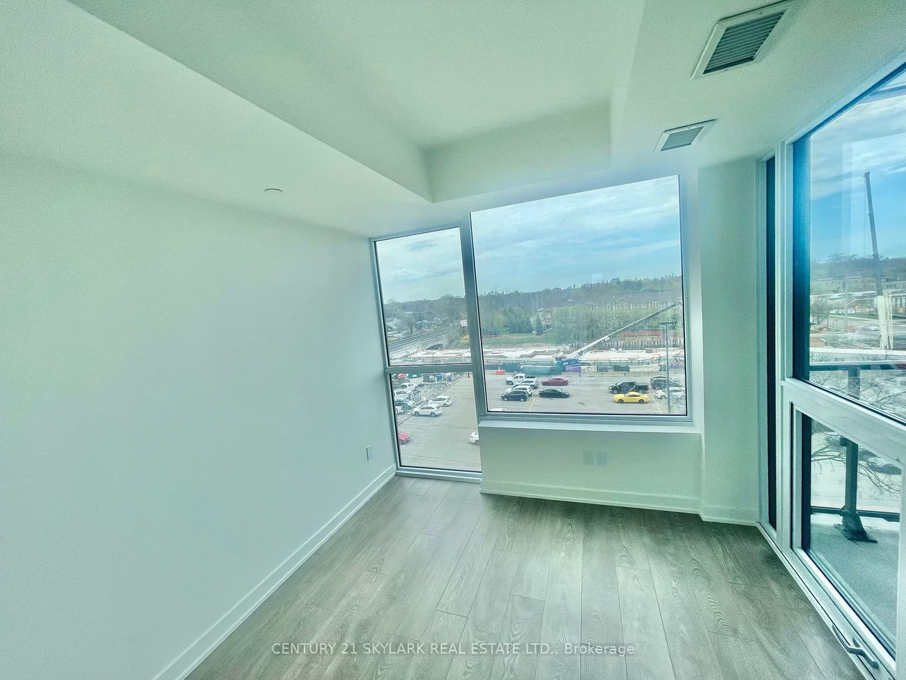 28, Ann, Port Credit, Mississauga