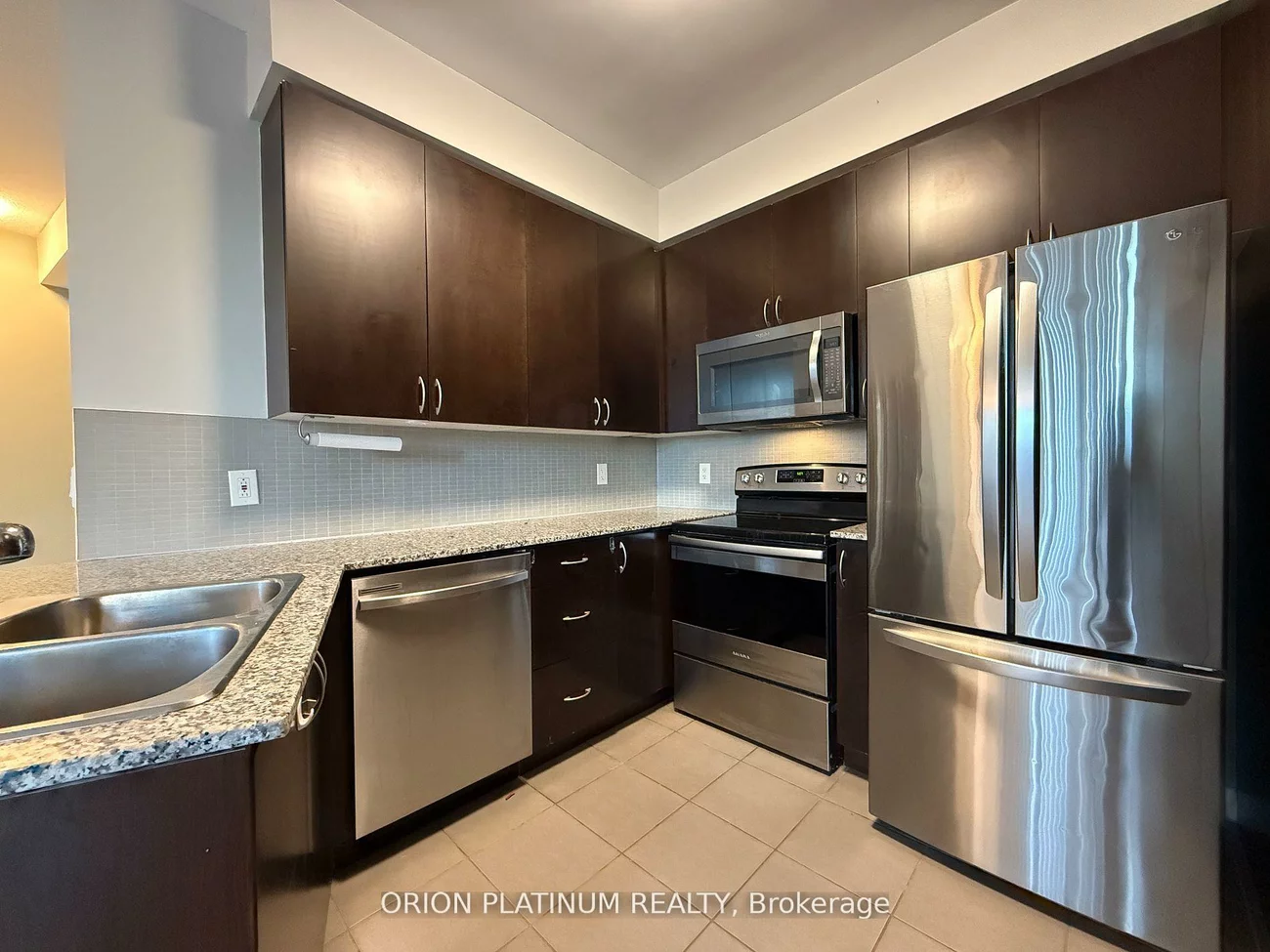 223, Webb, City Centre, Mississauga