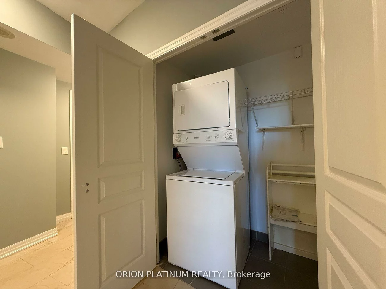 223, Webb, City Centre, Mississauga