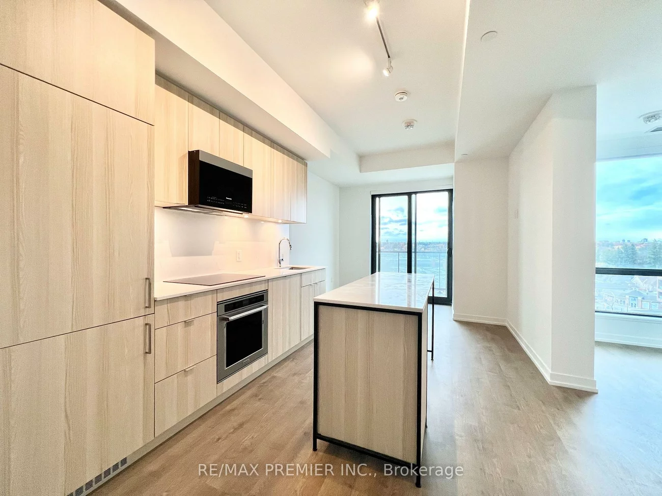 251, Masonry, Port Credit, Mississauga