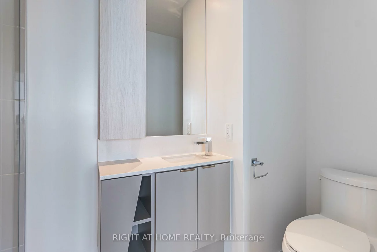 3883, Quartz, City Centre, Mississauga