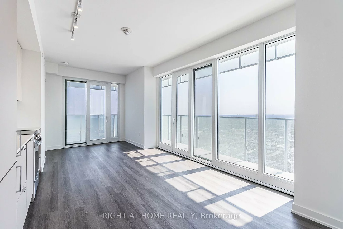 3883, Quartz, City Centre, Mississauga