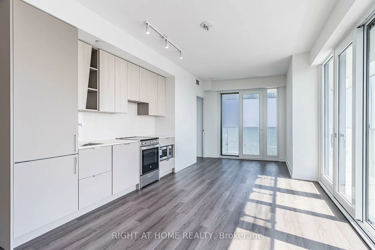 3883, Quartz, City Centre, Mississauga