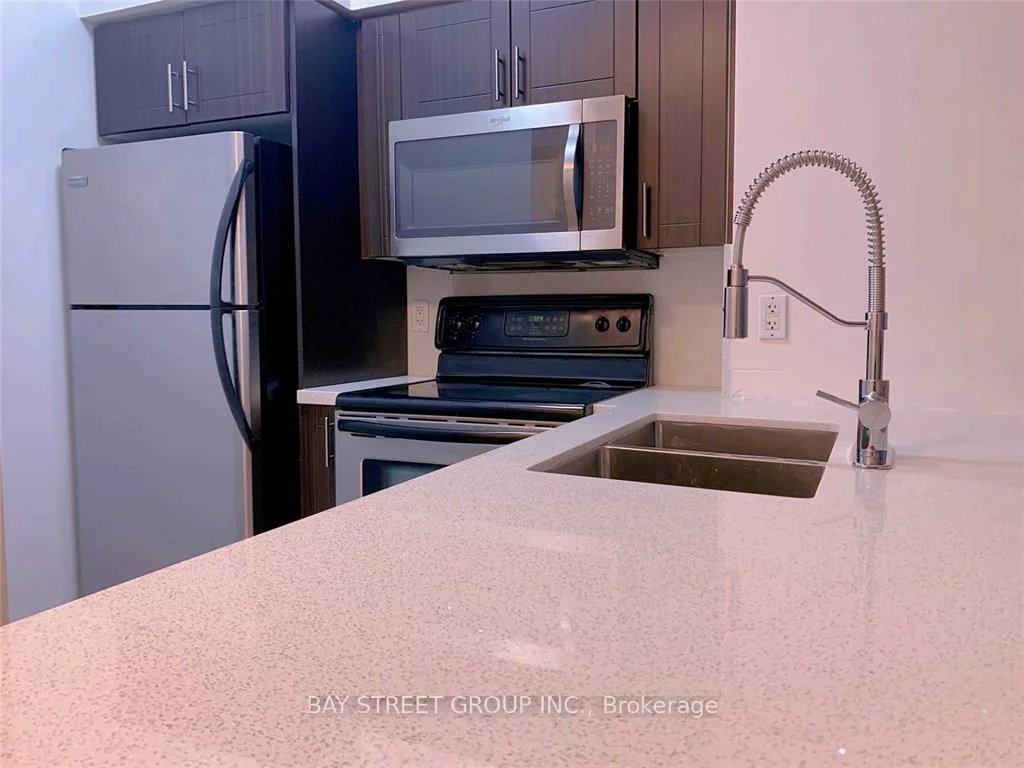 388, Prince Of Wales, City Centre, Mississauga