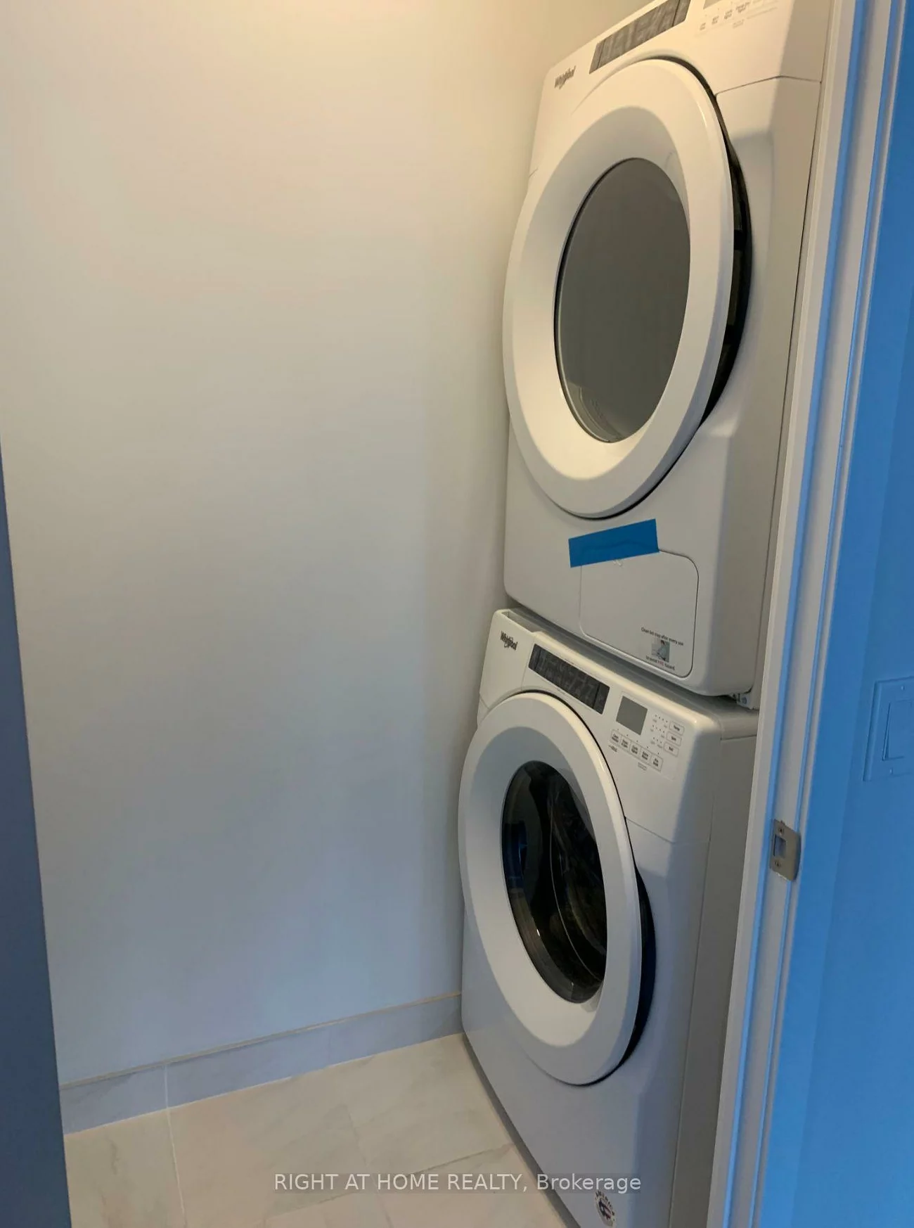 4055, Parkside Village, Creditview, Mississauga