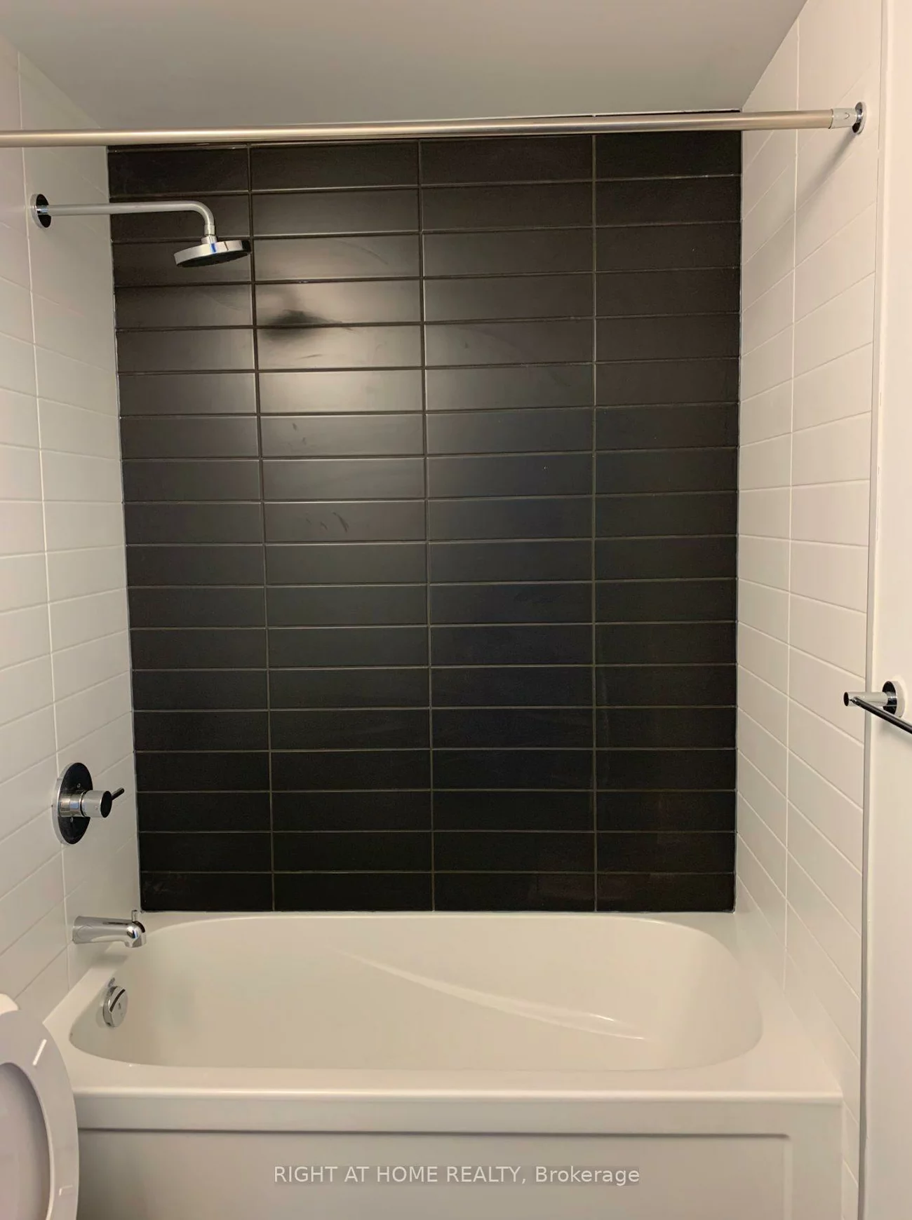 4055, Parkside Village, Creditview, Mississauga