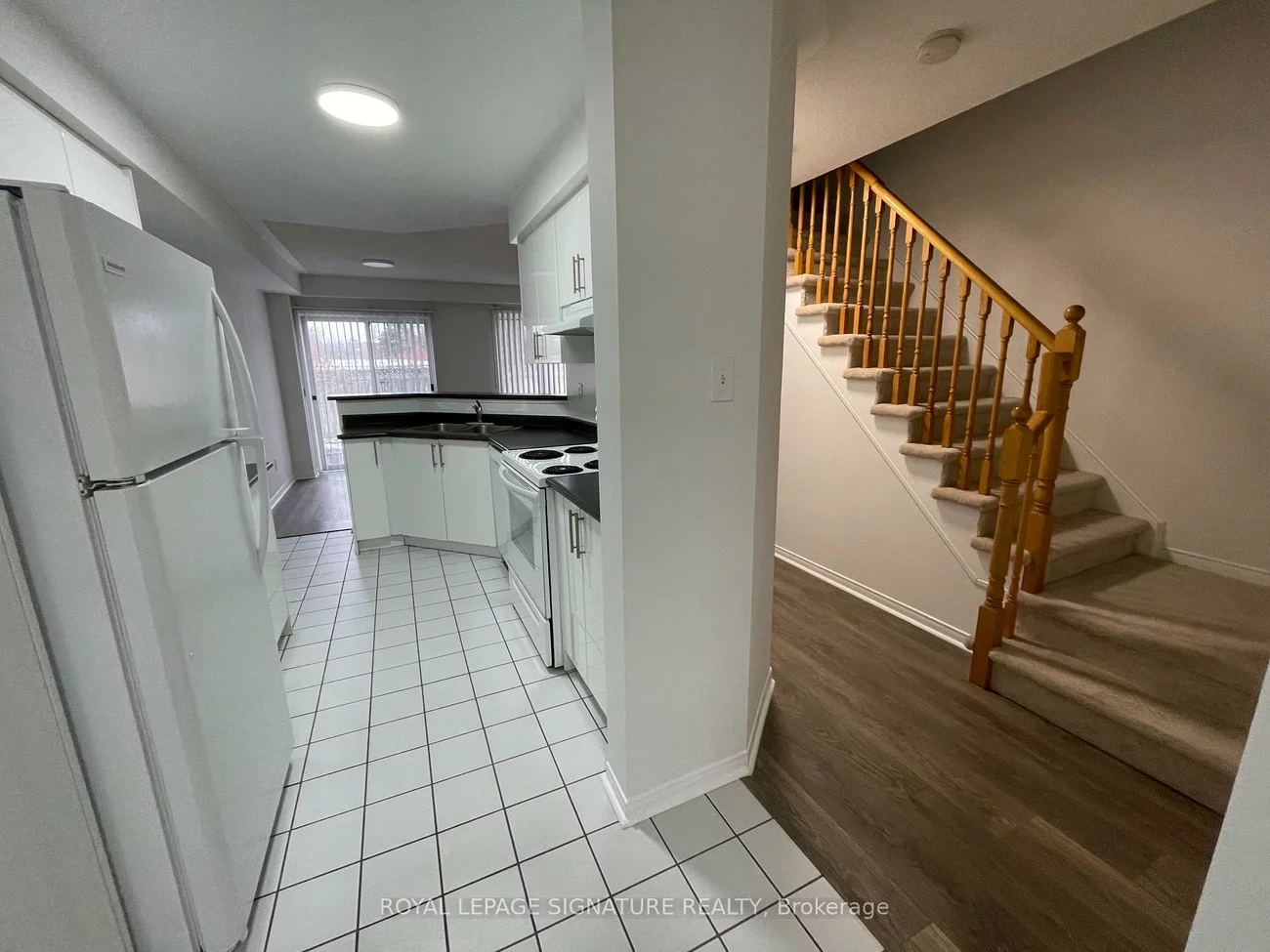 689, Four Winds, Hurontario, Mississauga