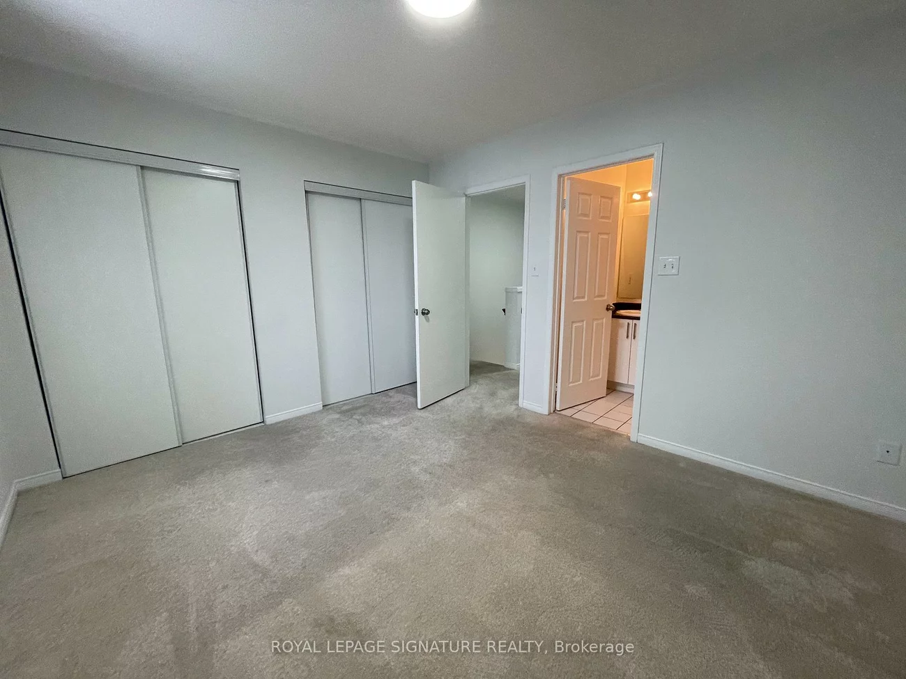 689, Four Winds, Hurontario, Mississauga