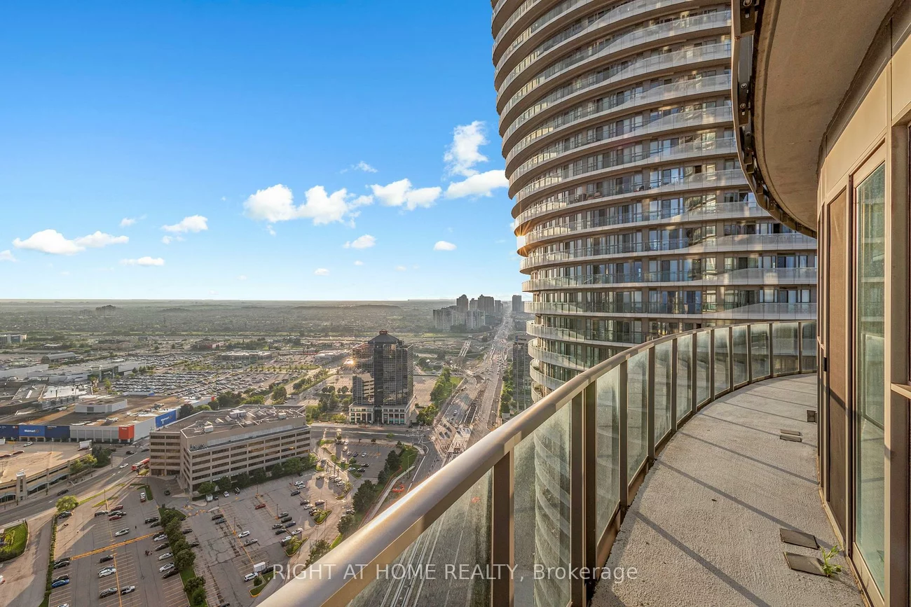 60, Absolute, City Centre, Mississauga