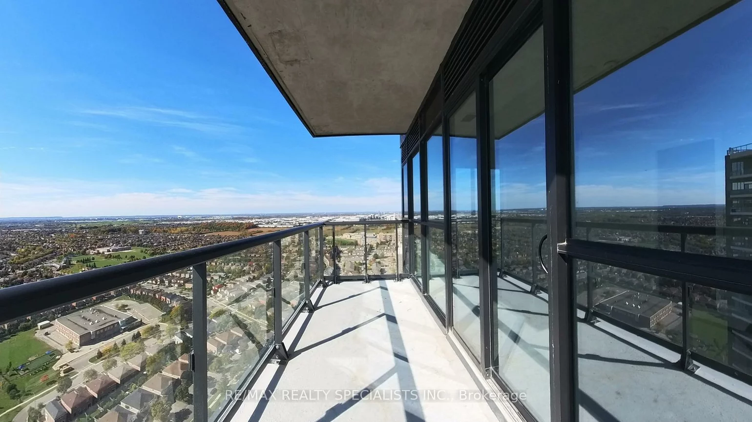 15, Watergarden, Hurontario, Mississauga