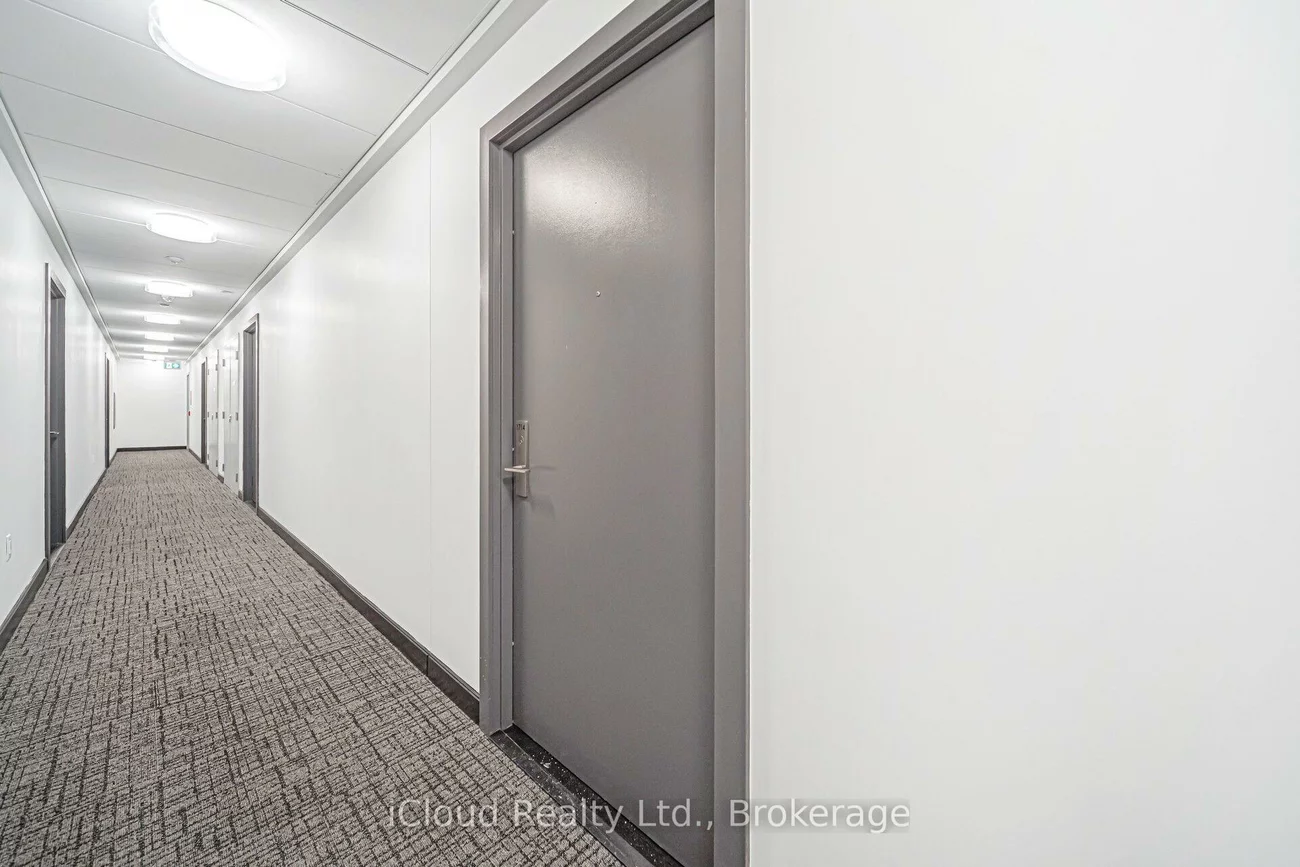 86, Dundas, Cooksville, Mississauga