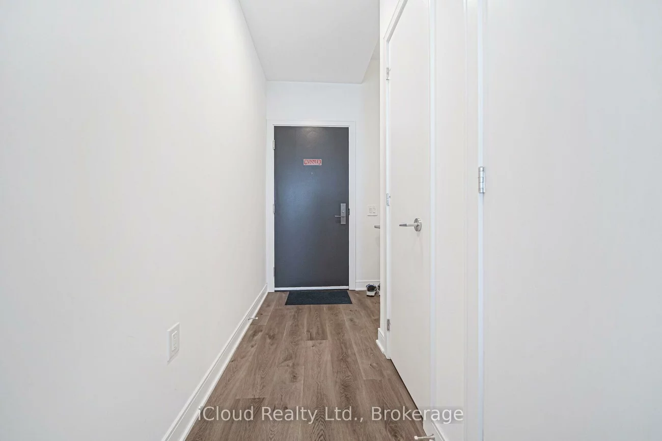 86, Dundas, Cooksville, Mississauga