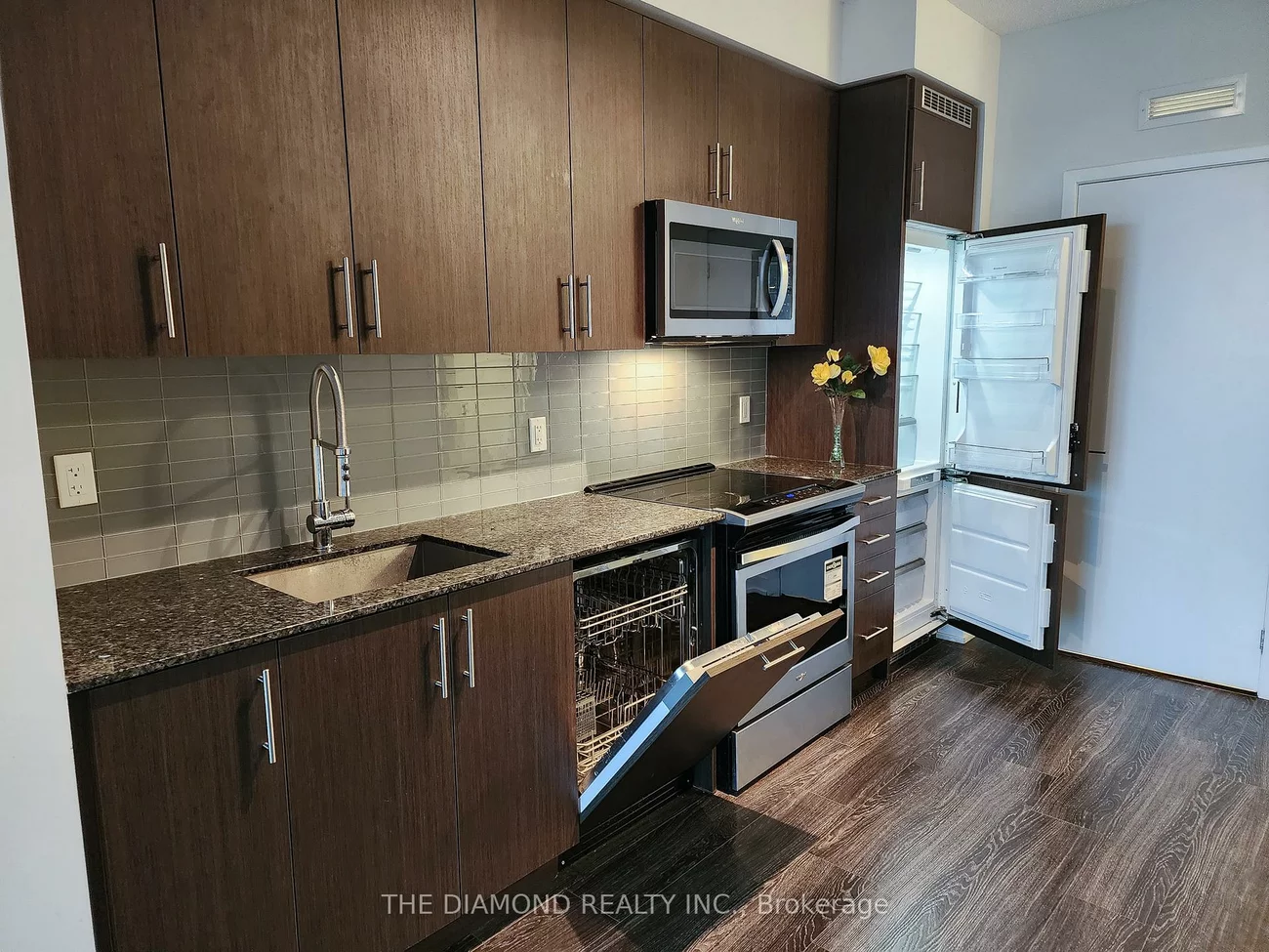 4055, Parkside Village, Creditview, Mississauga