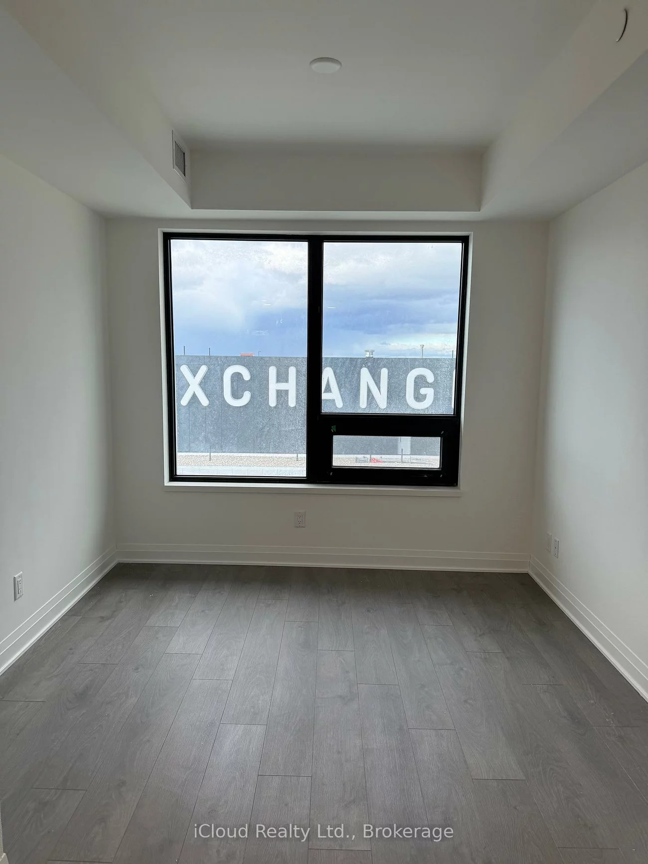 4015, The Exchange, City Centre, Mississauga