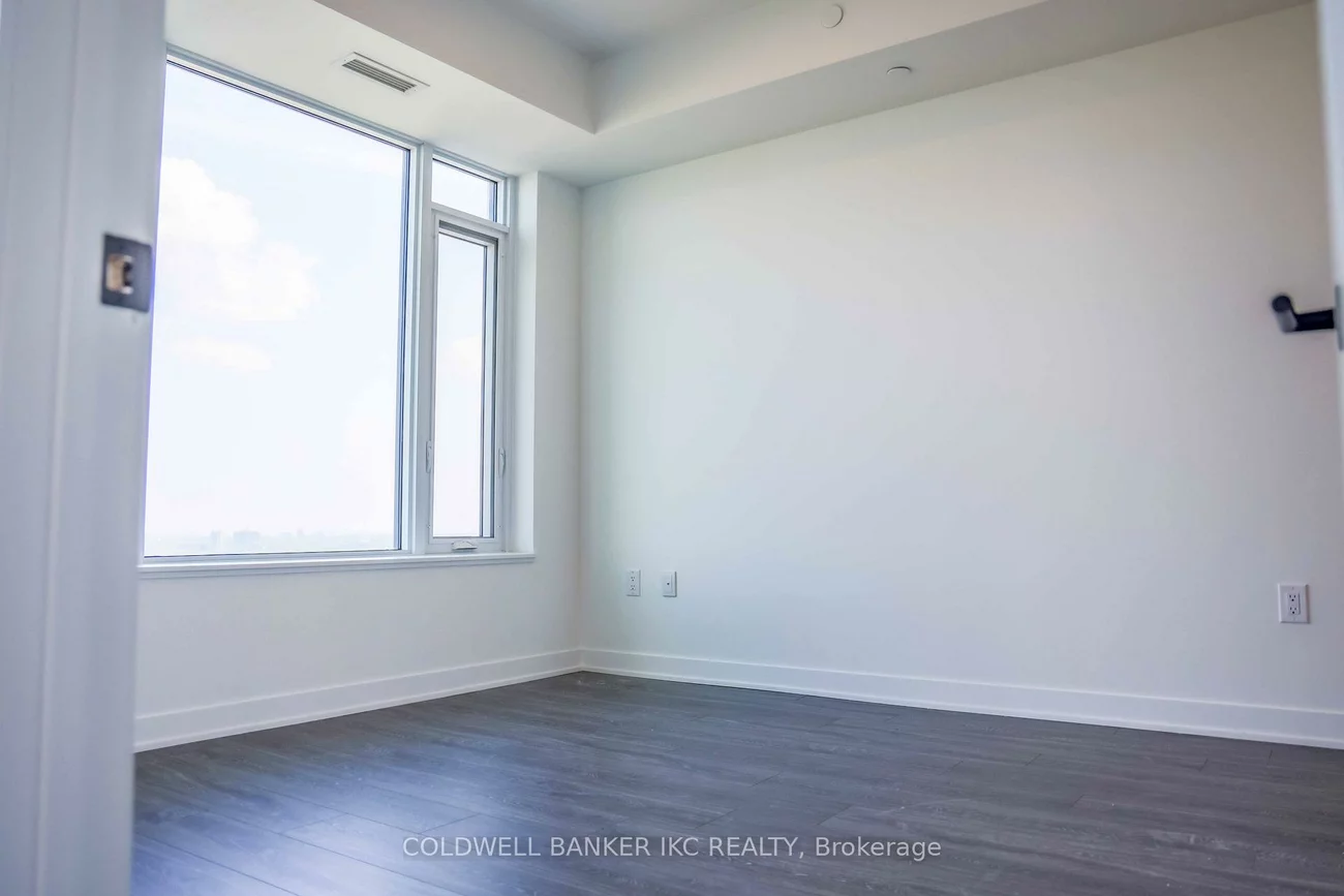 2495, Eglinton, Central Erin Mills, Mississauga