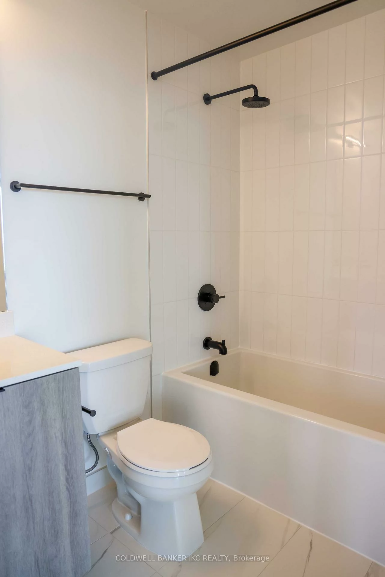 2495, Eglinton, Central Erin Mills, Mississauga