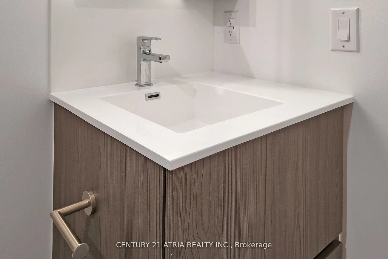 220, Missinnihe, Port Credit, Mississauga