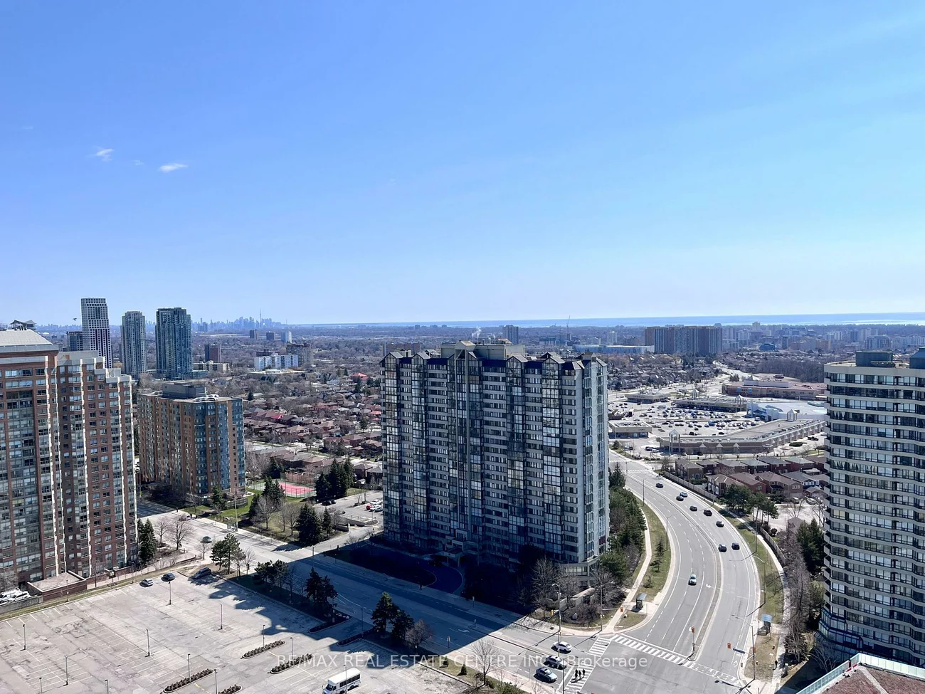 3900, confederation, City Centre, Mississauga