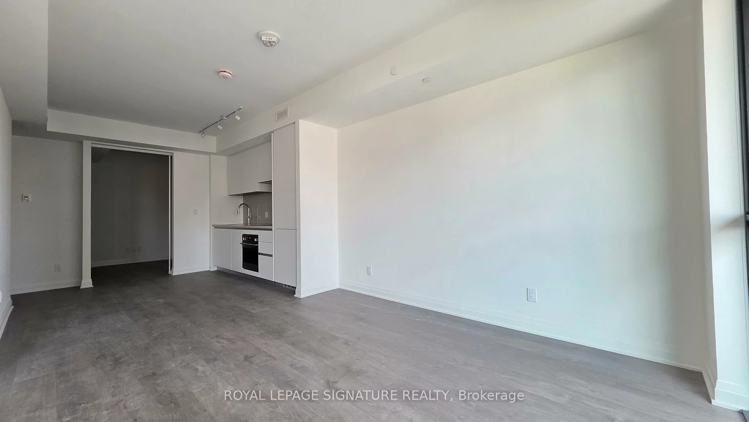 4015, The Exchange, City Centre, Mississauga