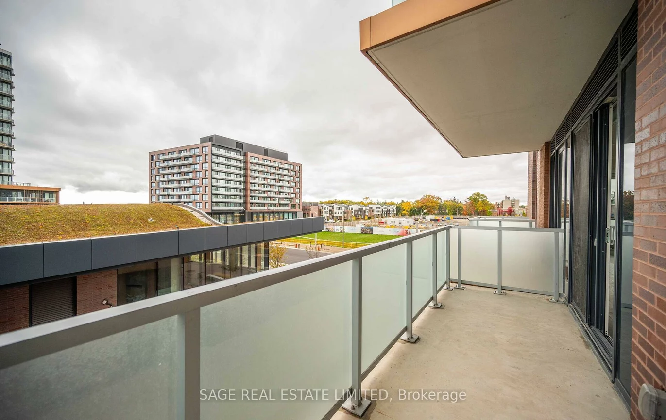 215, Lakeshore, Port Credit, Mississauga