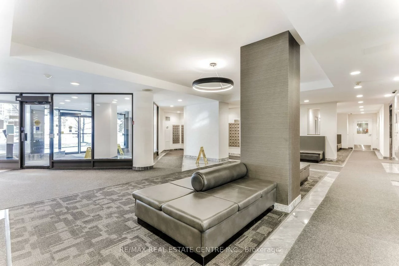 350, Webb, City Centre, Mississauga