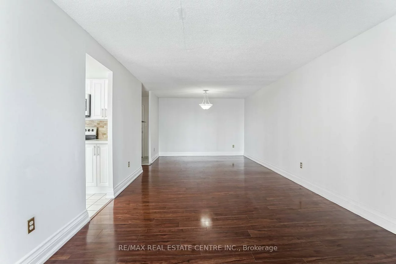 350, Webb, City Centre, Mississauga