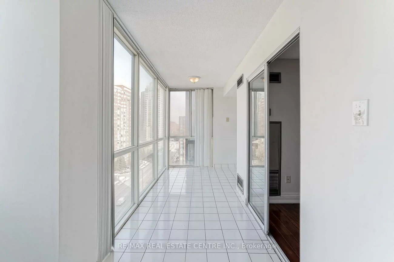 350, Webb, City Centre, Mississauga