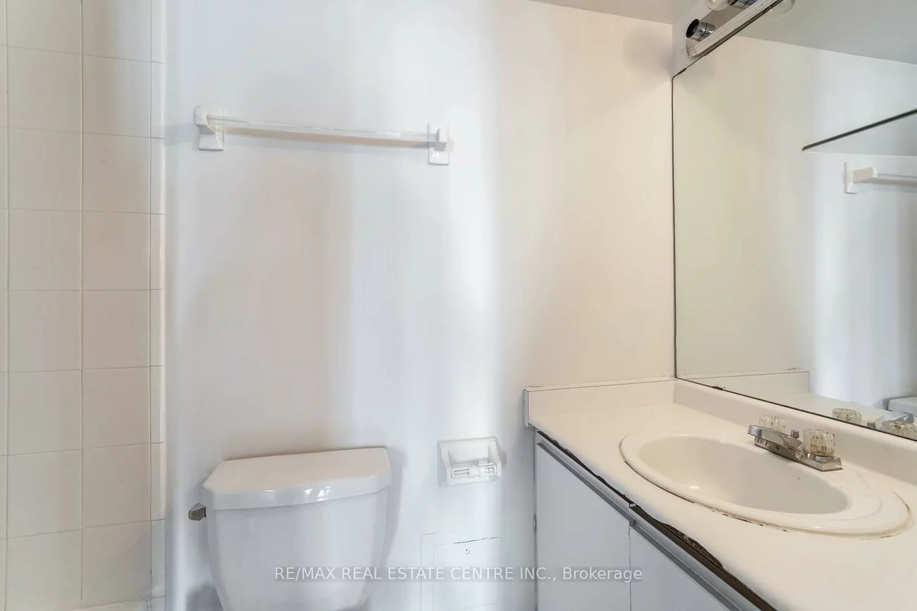 350, Webb, City Centre, Mississauga