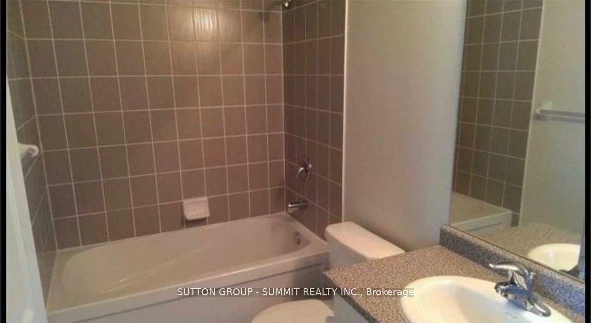 339, Rathburn, City Centre, Mississauga