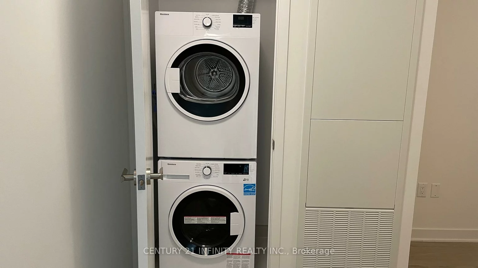 3900, Confederation, City Centre, Mississauga