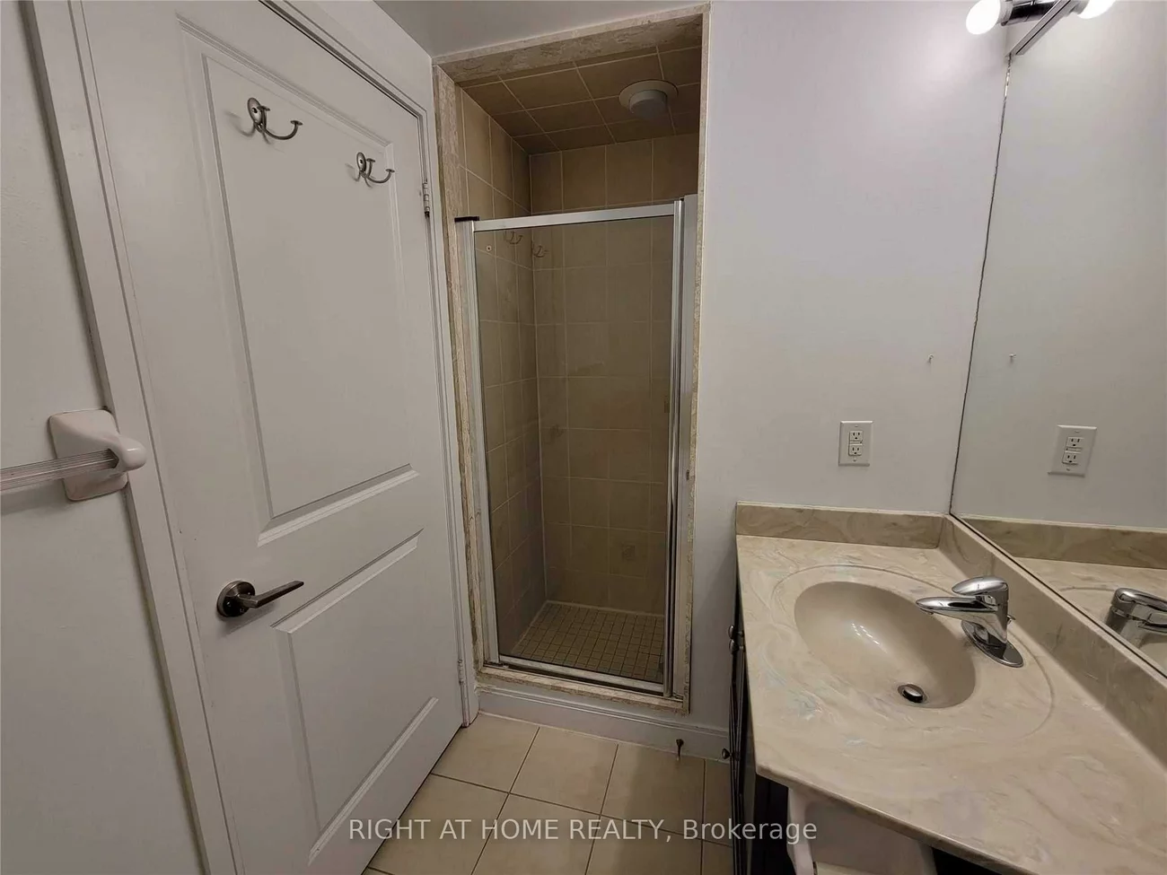 80, Absolute, City Centre, Mississauga